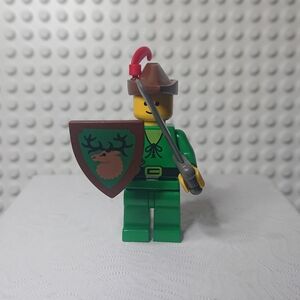 LEGO Forestman Minifigure with Brown Hat, Red Feather - Forestmen Castle
